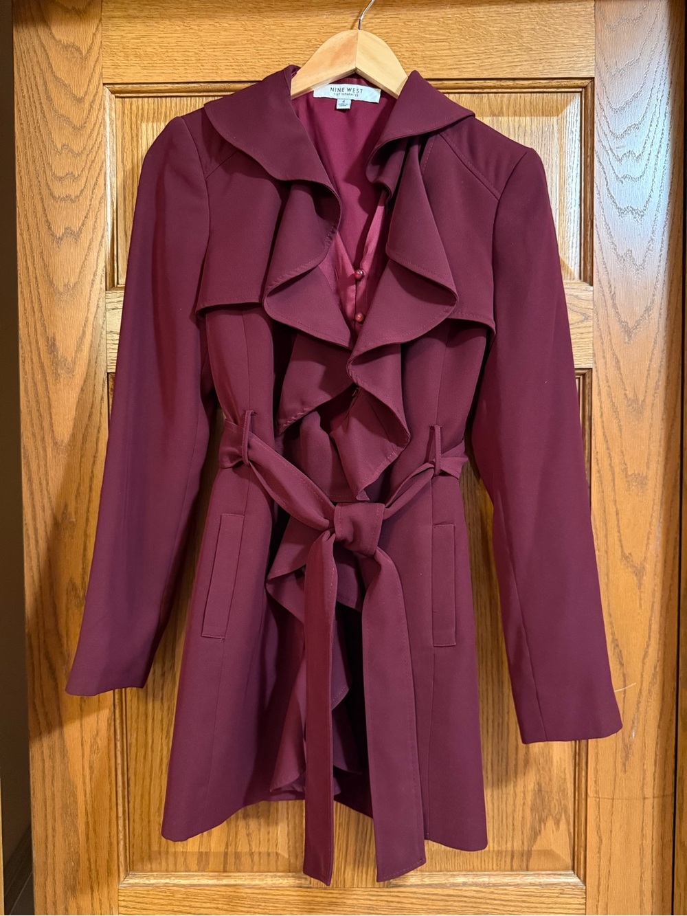 Nine West Ruffle-Front Tie-Waist Suit Jacket and Coordinating Sleeveless Top - s